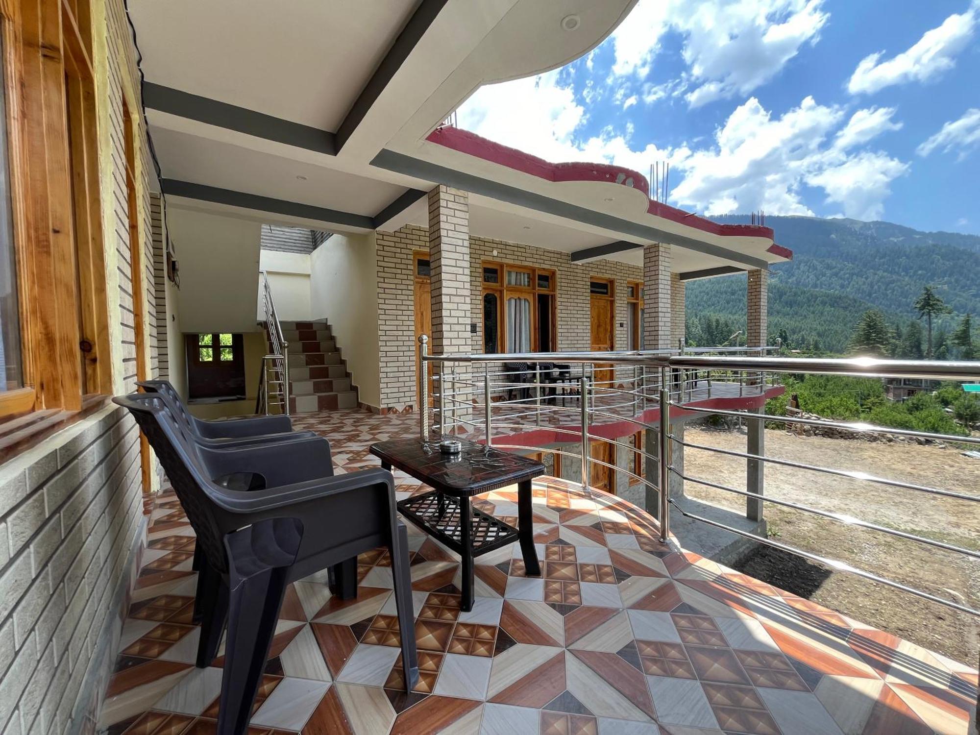 Golden Luck Mann Cafe Hotel Kalgha ภายนอก รูปภาพ